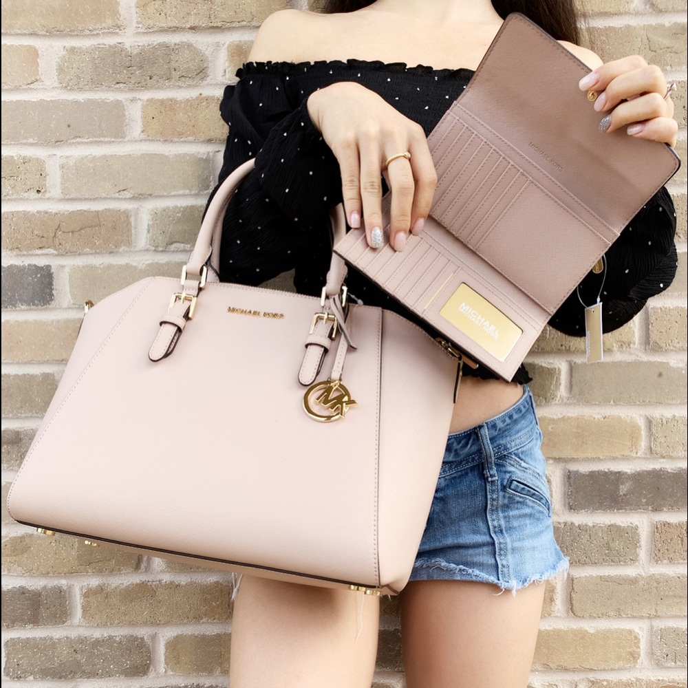 Gaby’sBags👜-Michael Kors Satchel &Wallet SET - Picture 4 of 5